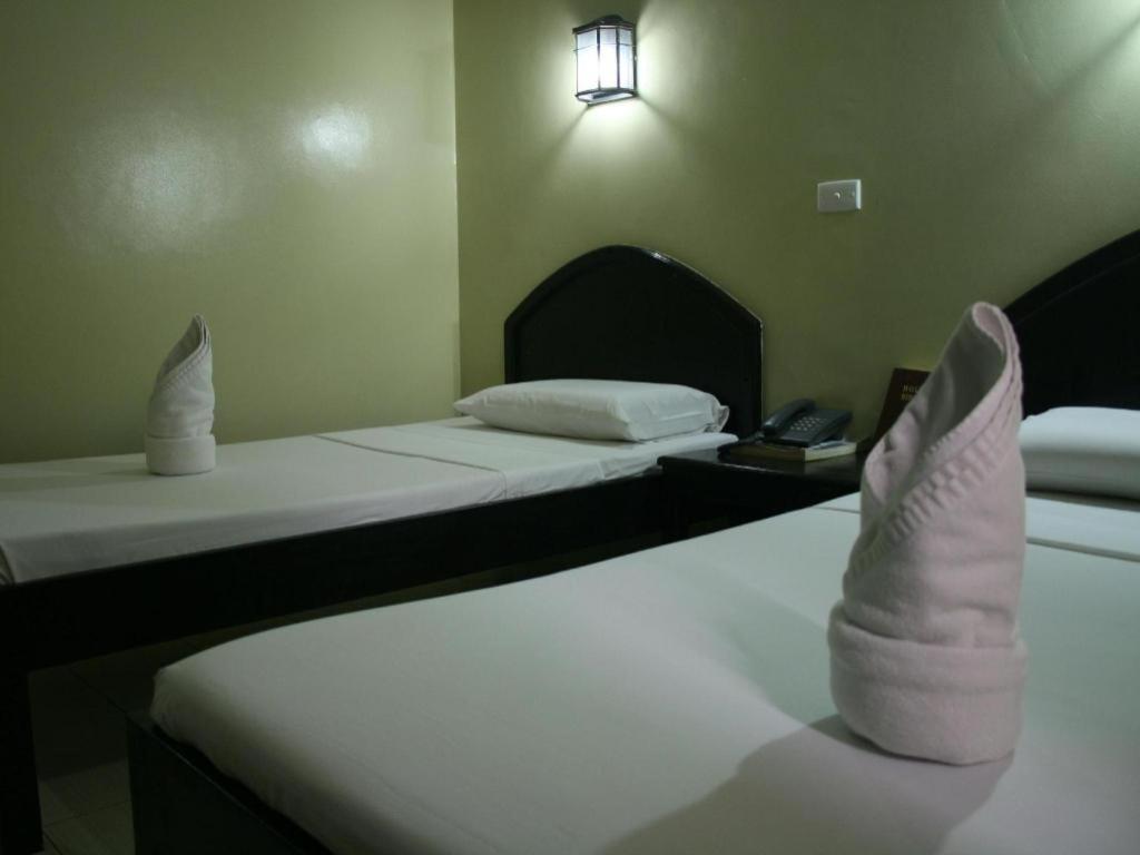 แซมปากิตา สวีท พลาซา การ์เซีย Hotel Cebu ภายนอก รูปภาพ