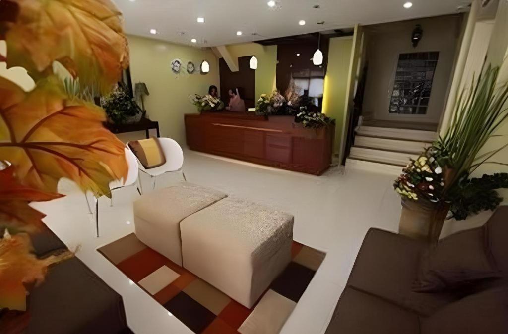 แซมปากิตา สวีท พลาซา การ์เซีย Hotel Cebu ภายนอก รูปภาพ